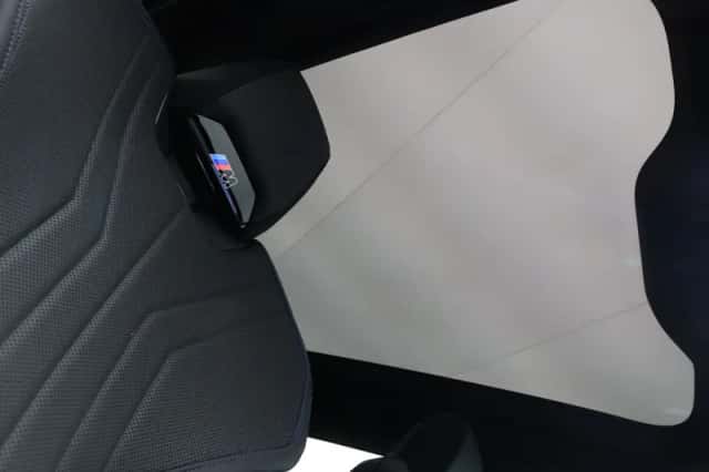 BMW iX3 (2026) thumbnail 32