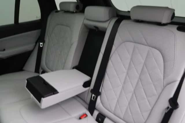BMW X5 (2025) thumbnail 16