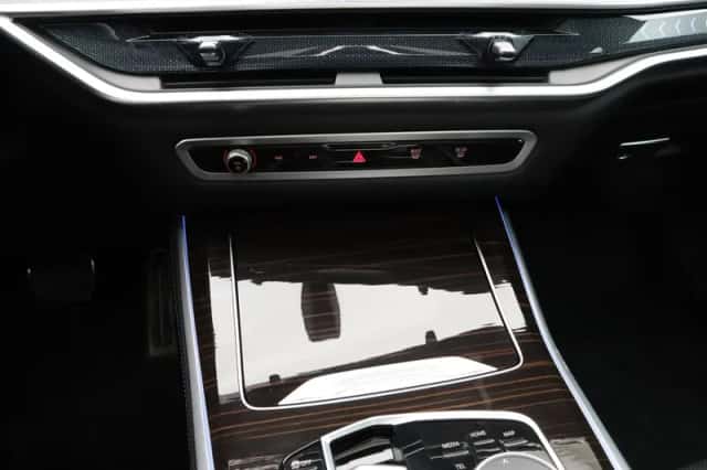 BMW X5 (2025) thumbnail 14