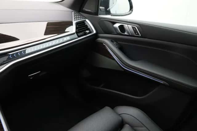 BMW X5 (2025) thumbnail 15