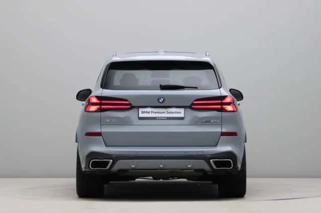 BMW X5 (2025) thumbnail 10