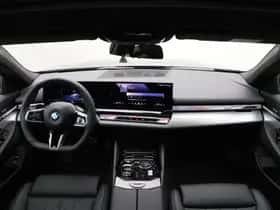 BMW i5 (2026) thumbnail 13