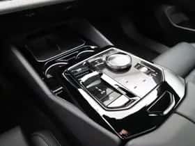 BMW i5 (2026) thumbnail 18