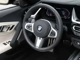 BMW Z4 (2025) thumbnail 2