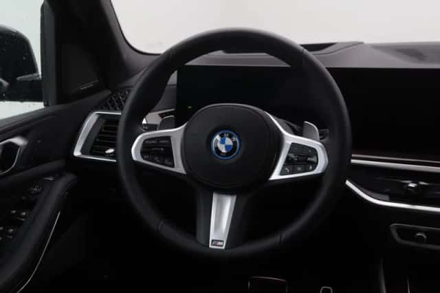 BMW X5 (2025) thumbnail 2