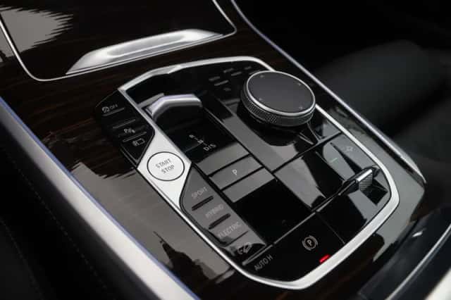 BMW X5 (2025) thumbnail 17