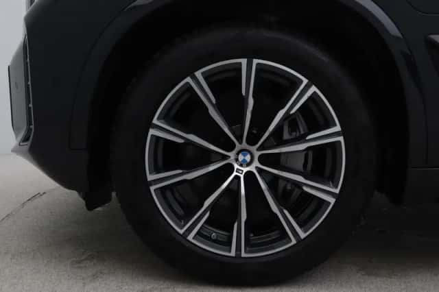 BMW X5 (2025) thumbnail 19