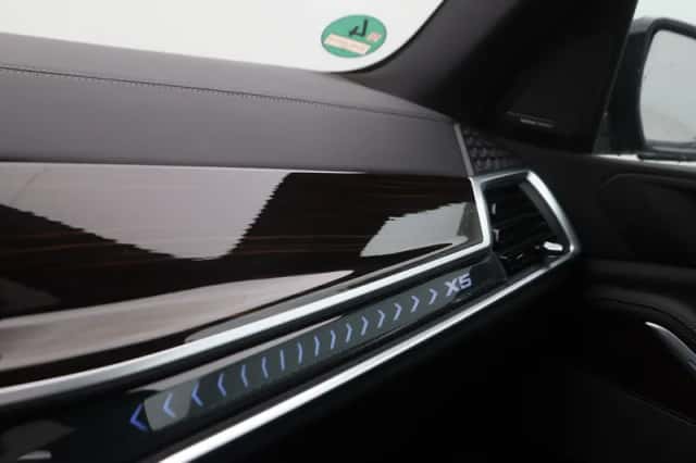 BMW X5 (2025) thumbnail 28