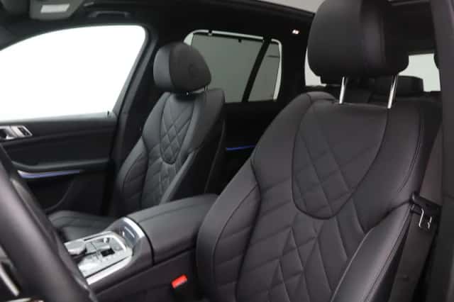 BMW X5 (2025) thumbnail 5