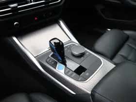BMW i4 (2022) thumbnail 19
