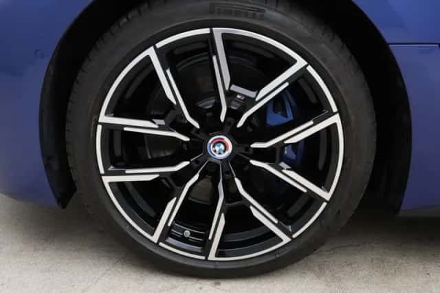 BMW i4 (2022) thumbnail 21