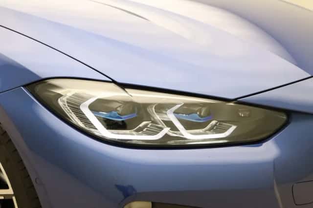 BMW i4 (2022) thumbnail 22