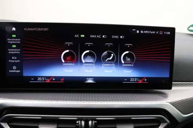 BMW i4 (2022) thumbnail 24