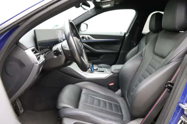 BMW i4 (2022) thumbnail 6
