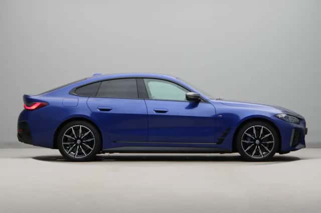 BMW i4 (2022) thumbnail 9