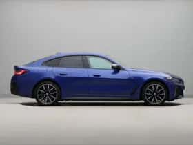 BMW i4 (2022) thumbnail 9