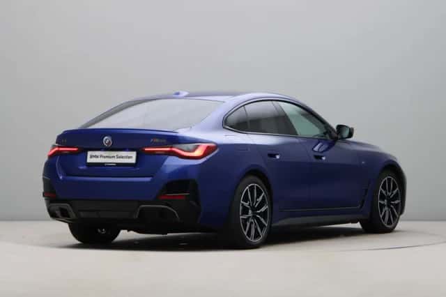 BMW i4 (2022) thumbnail 10