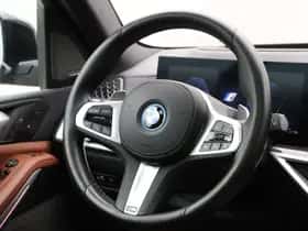 BMW X5 (2023) thumbnail 2