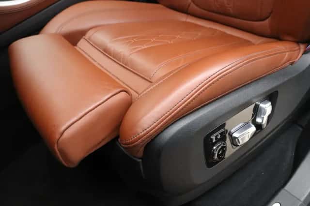 BMW X5 (2023) thumbnail 16