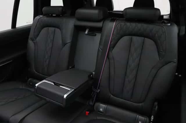 BMW X7 (2026) thumbnail 17