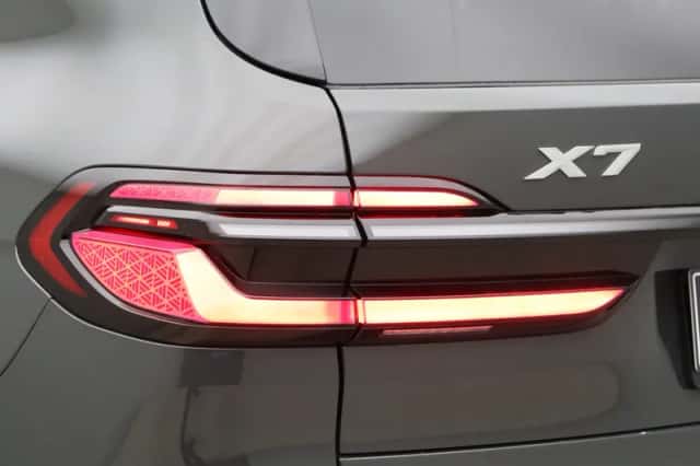 BMW X7 (2026) thumbnail 23
