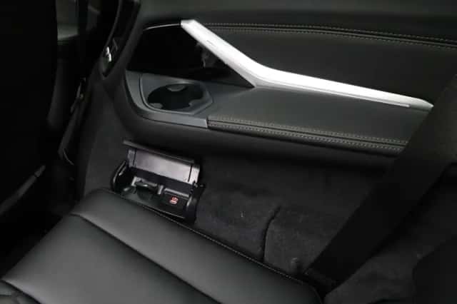 BMW X7 (2026) thumbnail 31