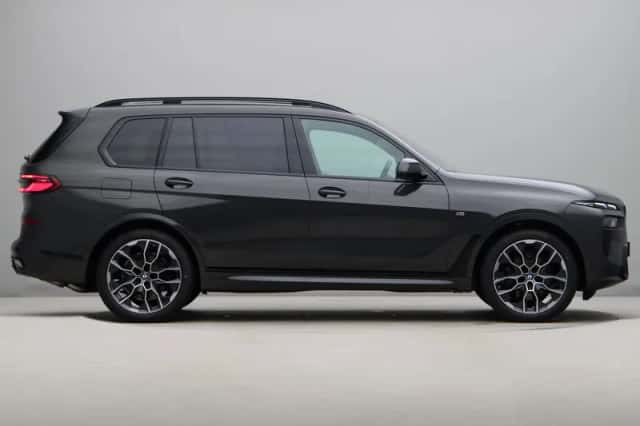BMW X7 (2026) thumbnail 8