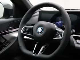 BMW i5 (2026) thumbnail 2