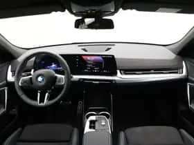 BMW iX2 (2026) thumbnail 13
