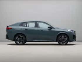 BMW iX2 (2026) thumbnail 8