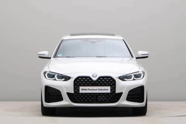 BMW 4-Serie (2022) thumbnail 2