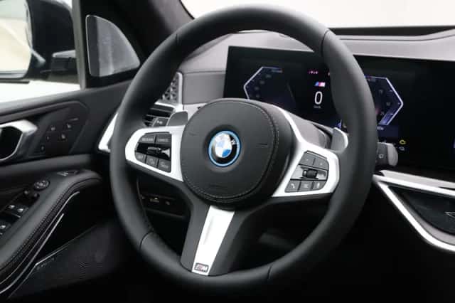 BMW X5 (2026) thumbnail 2