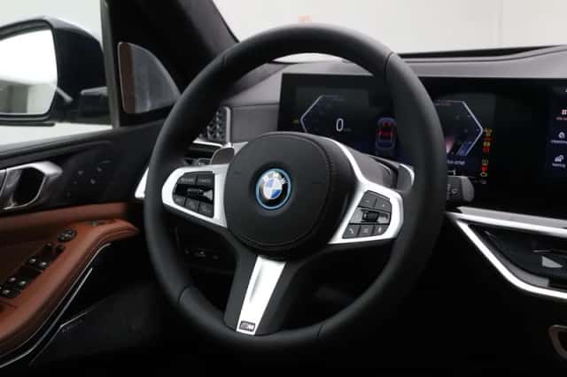 BMW X5 (2026) thumbnail 2