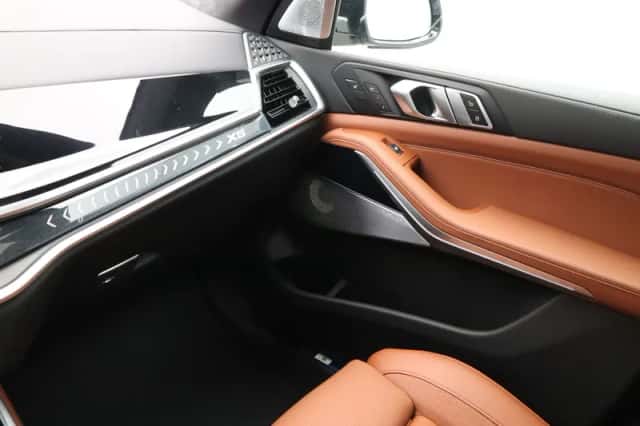 BMW X5 (2026) thumbnail 15