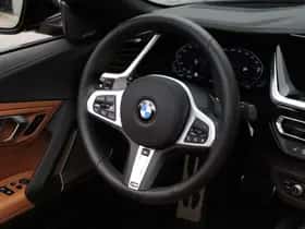 BMW Z4 (2025) thumbnail 2