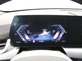 BMW iX2 (2024) thumbnail 3