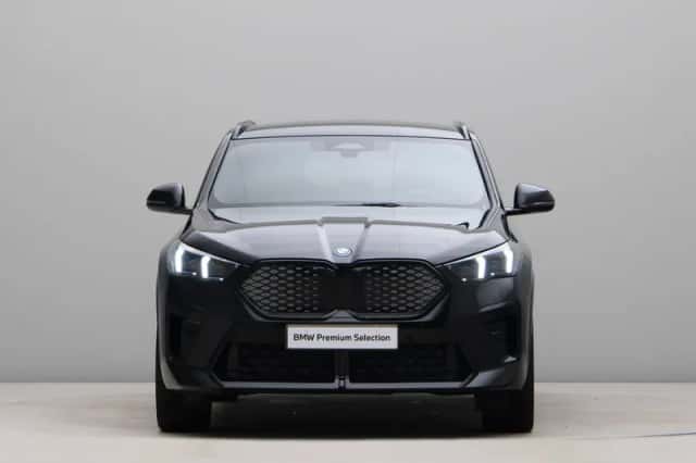 BMW iX2 (2024) thumbnail 6