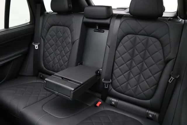 BMW X5 (2023) thumbnail 16