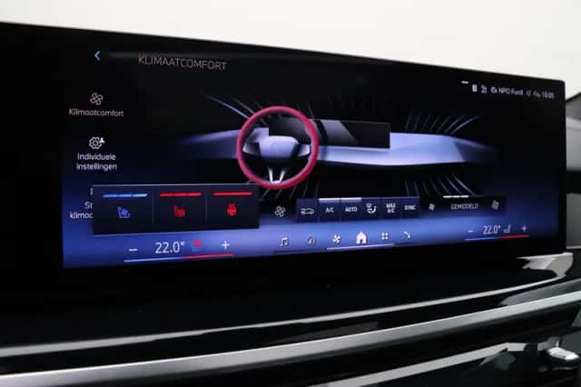 BMW X5 (2023) thumbnail 27