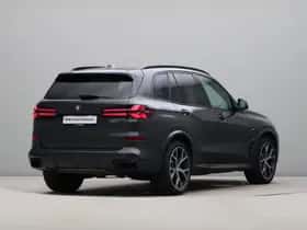 BMW X5 (2023) thumbnail 8