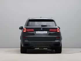 BMW X5 (2023) thumbnail 9