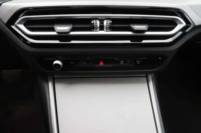 BMW 3-Serie (2023) thumbnail 13