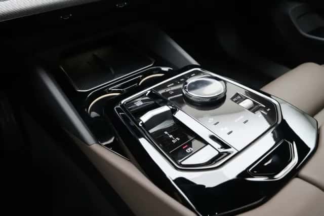 BMW 5-Serie (2026) thumbnail 18