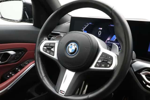BMW 3-Serie (2023) thumbnail 2