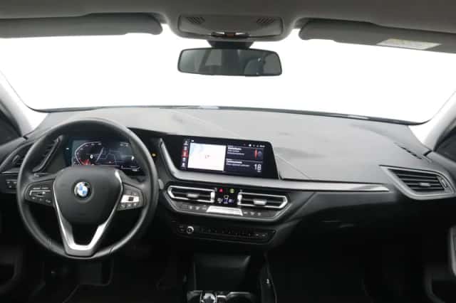 BMW 1-Serie (2021) thumbnail 12