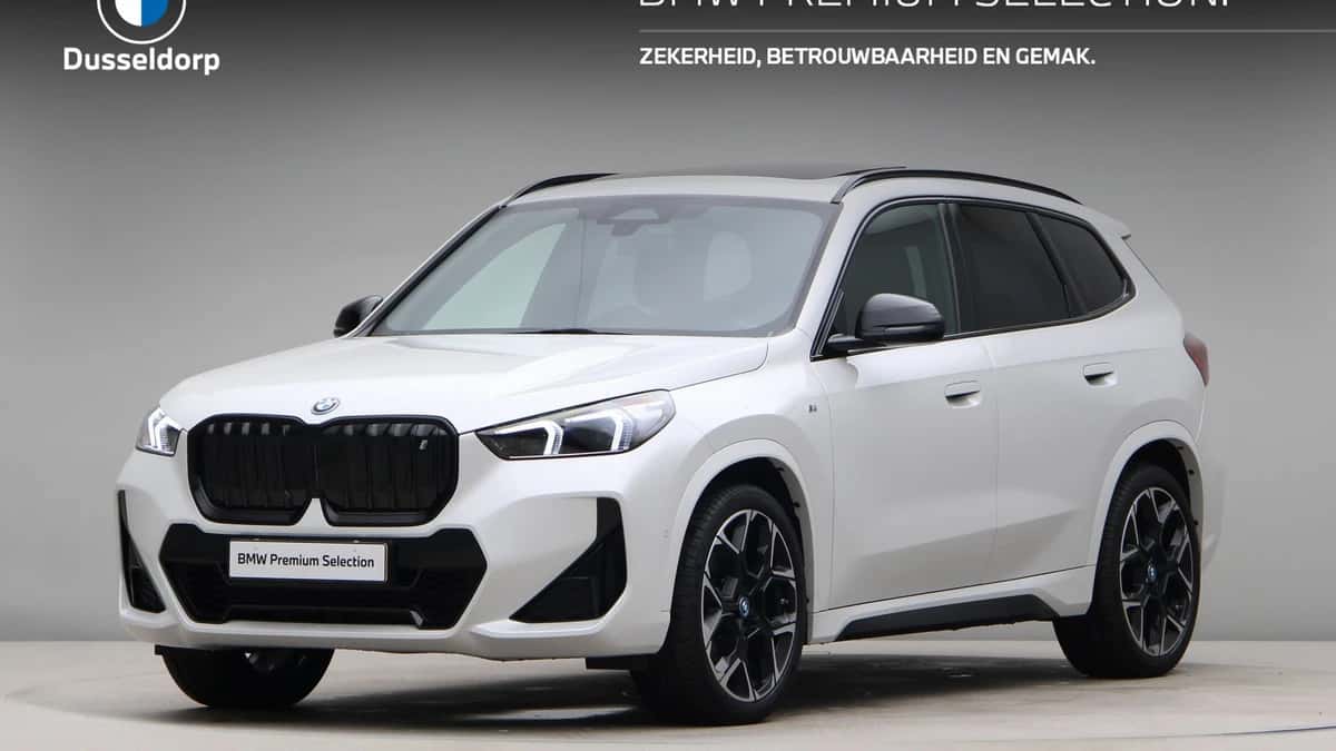 BMW iX1 (2023) — foto 1