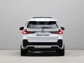 BMW iX1 (2023) thumbnail 10