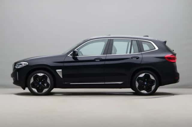 BMW iX3 (2021) thumbnail 13