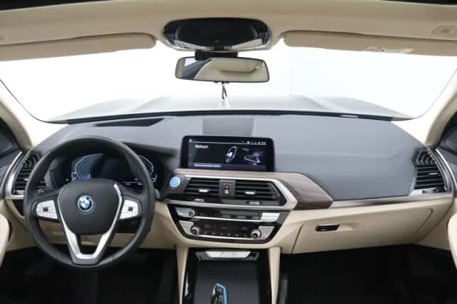 BMW iX3 (2021) thumbnail 14