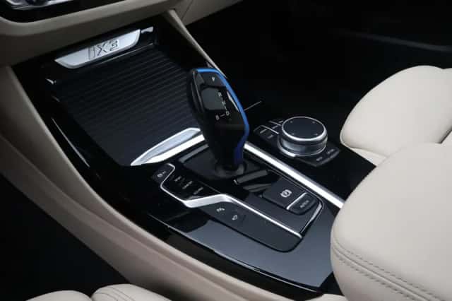 BMW iX3 (2021) thumbnail 19